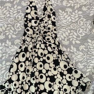 Maggie London Black and White Halter Dress Size 6 Fully Lined